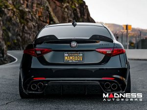 Alfa Romeo Giulia Trunk Spoiler - Carbon Fiber - GTA Style